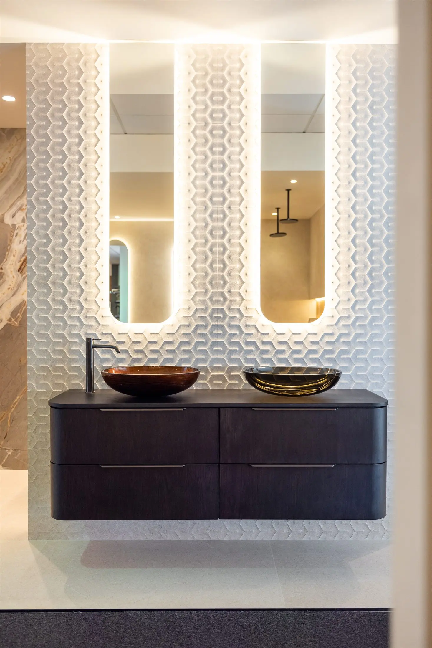 Afwerking en details in de badkamer