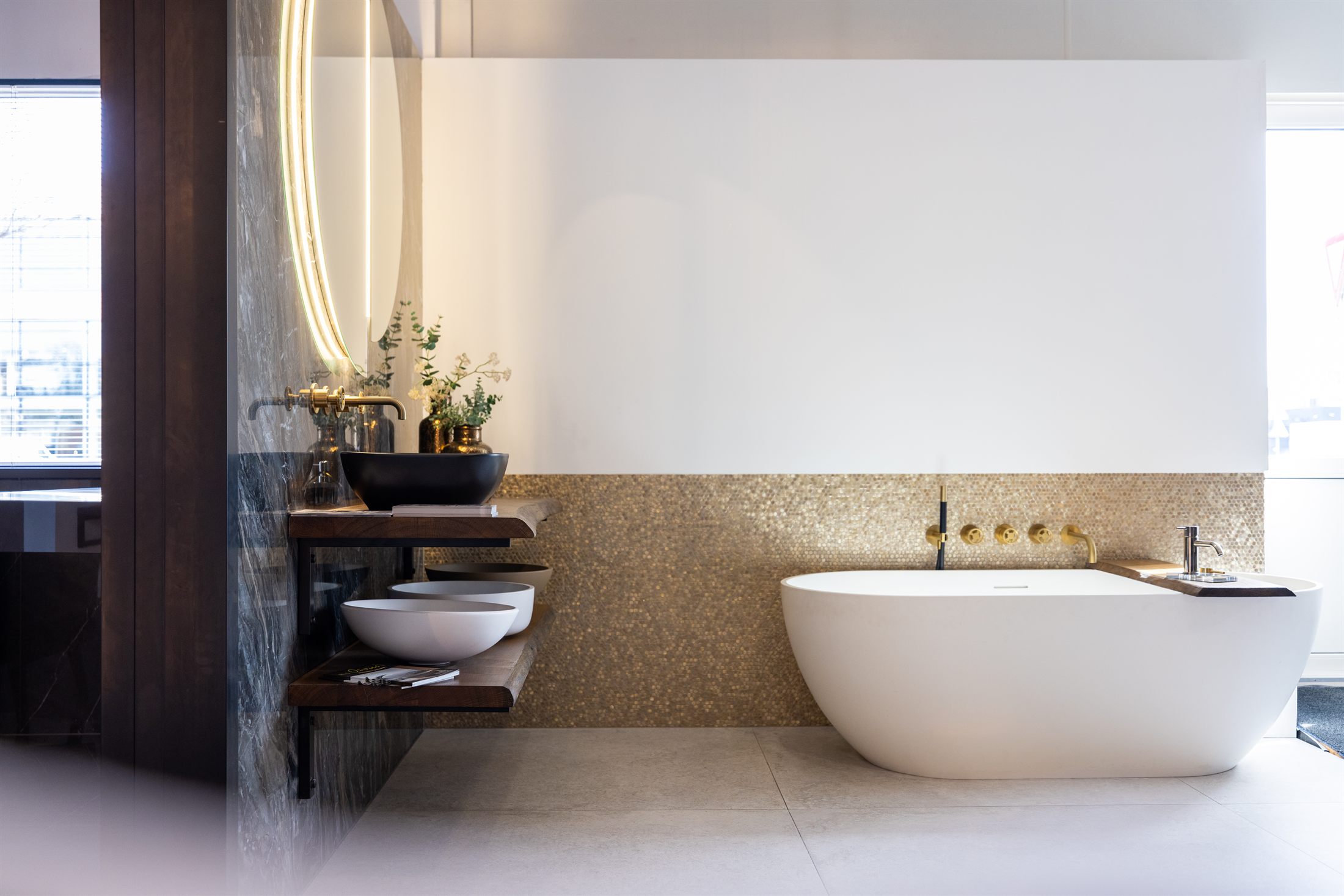 Hotel chic bathroom with a luxurious look