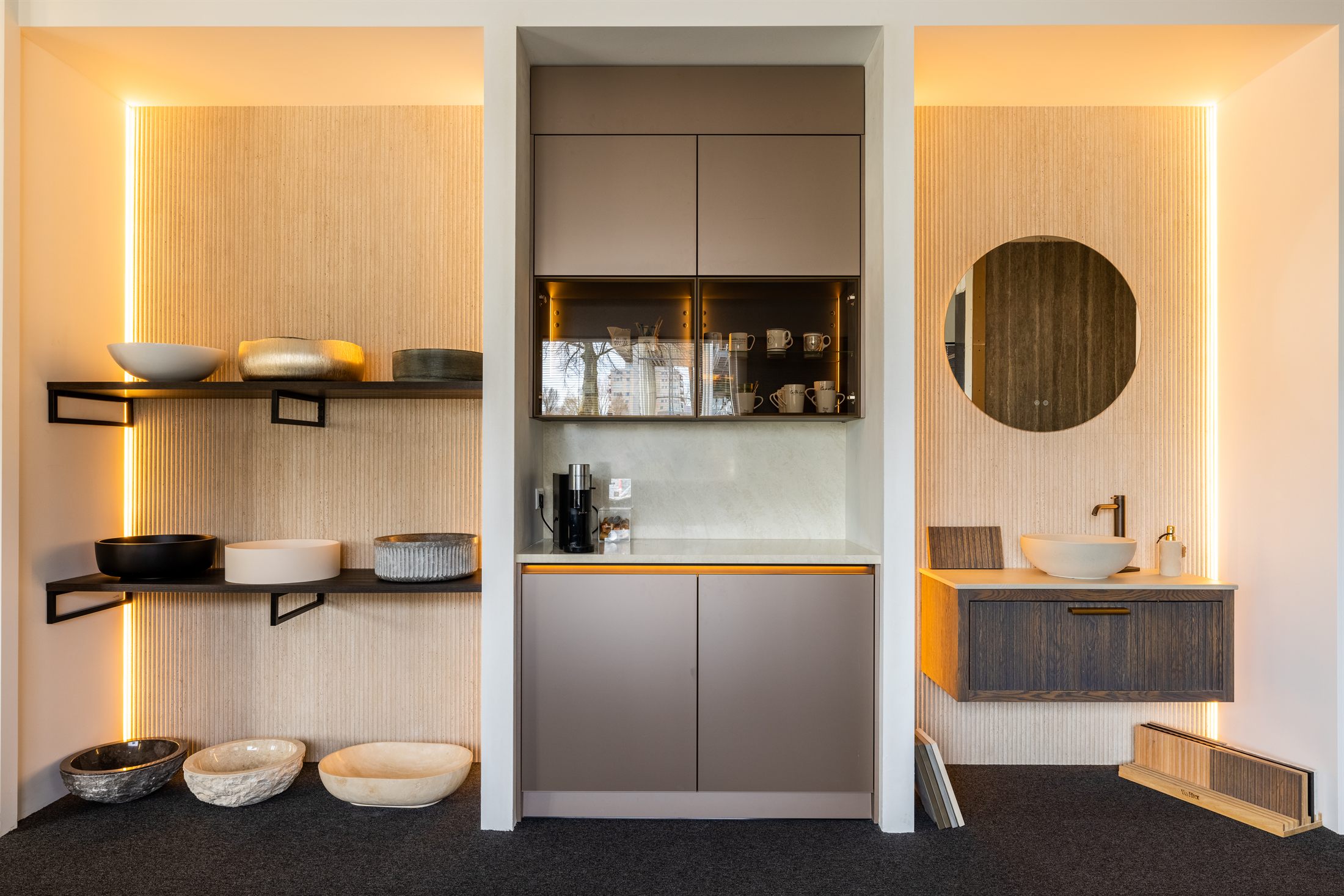 Material combination of tiles and furniture